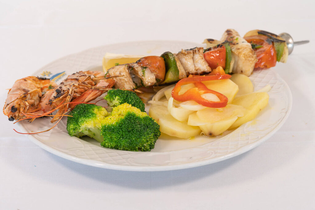 Brocheta de pescado